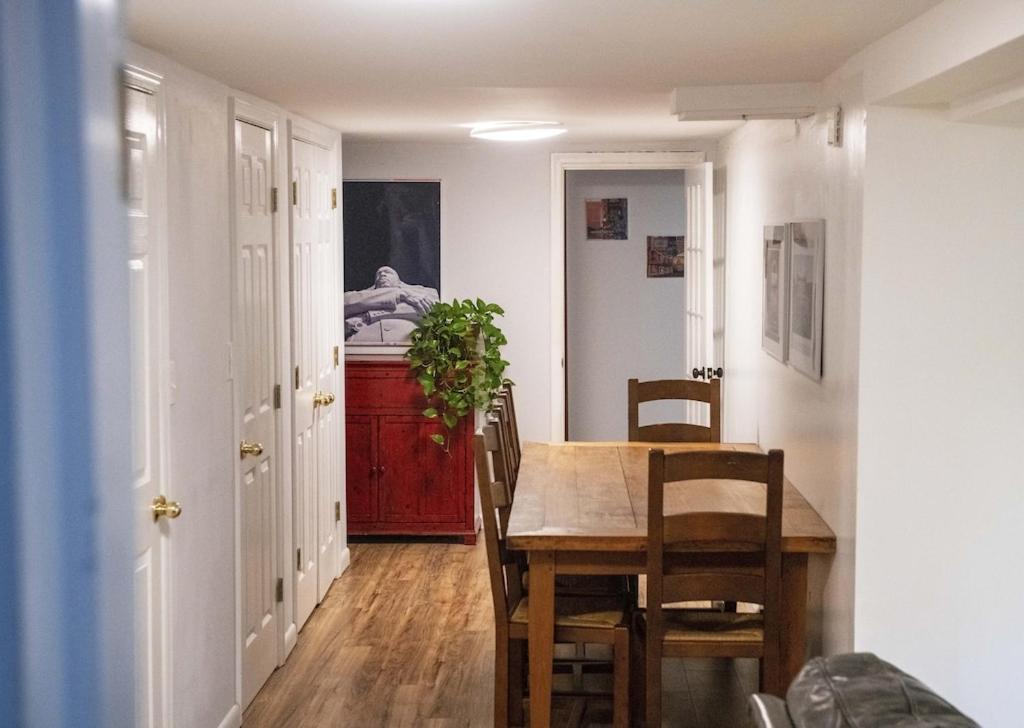 2 Bedroom By Zoo, Metro, Park And Embassies In Forest Hills - Best Location Washington Extérieur photo